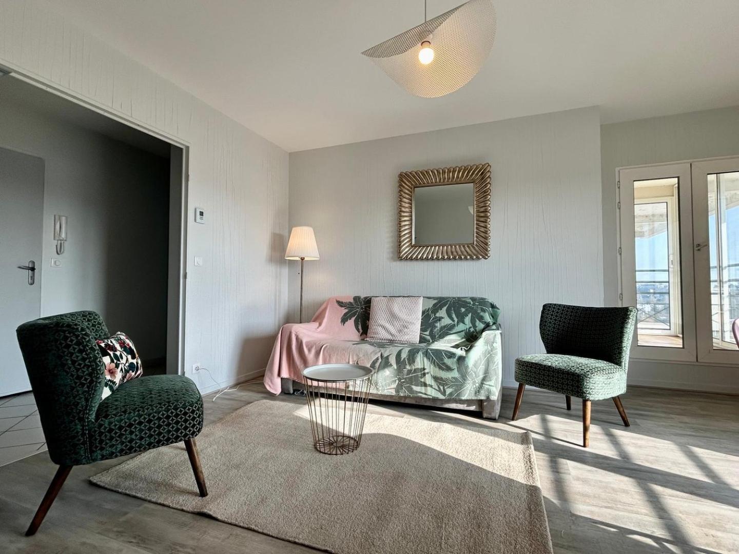 The Belvedere: City Centre With Magnificent Views Apartment Poitiers Ngoại thất bức ảnh